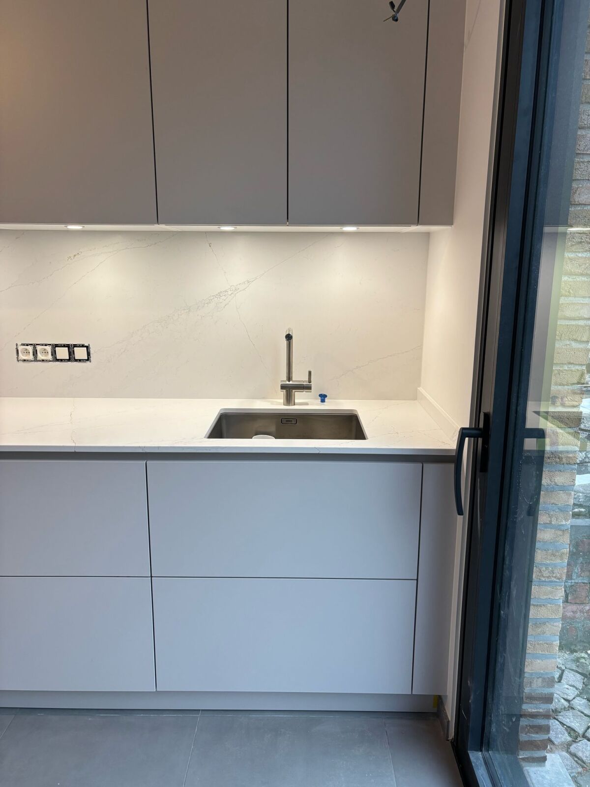 Block image